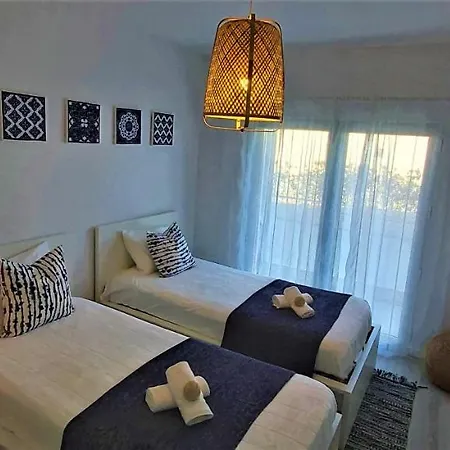 Appartamento Albufeira Beach Apartment *
