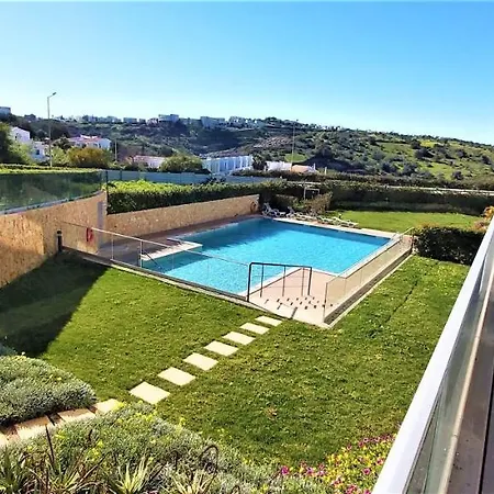 Albufeira Beach Apartment شقة *