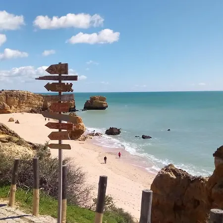 Albufeira Beach Apartment Αλμπουφέιρα