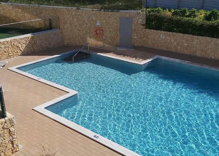 Albufeira Beach Apartment 公寓