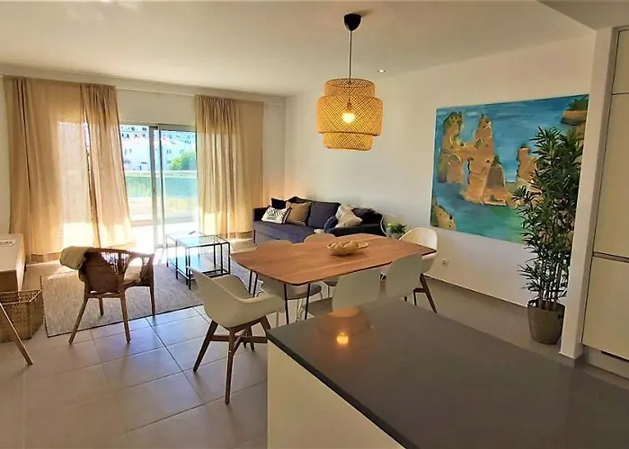 Albufeira Beach Apartment 公寓