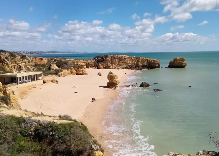 Albufeira Beach Apartment 阿尔布费拉