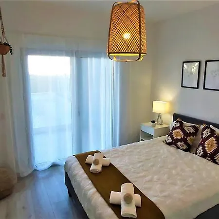 Albufeira Beach Apartment * Albufeira