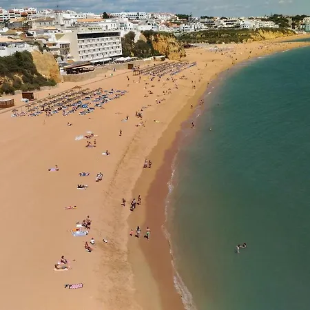 Albufeira Beach Apartment Αλμπουφέιρα