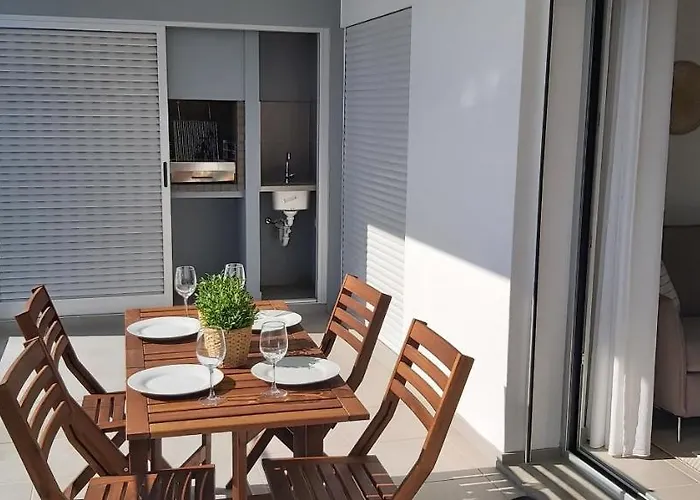 Albufeira Beach Apartment Διαμέρισμα *