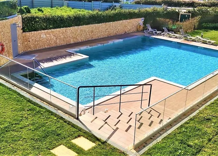 Albufeira Beach Apartment Διαμέρισμα *