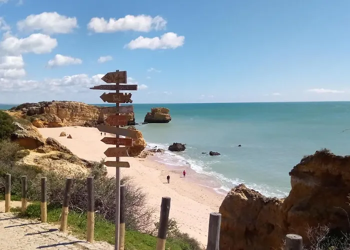 Albufeira Beach Apartment Αλμπουφέιρα