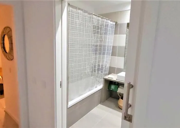 Albufeira Beach Apartment Διαμέρισμα *